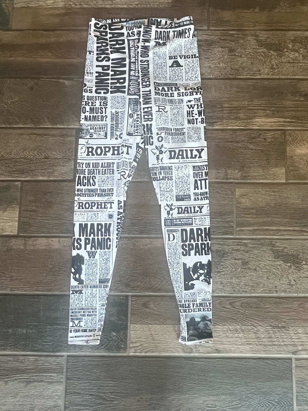 BlackMilk Harry Potter All over Newsprint Newspaper leggings M